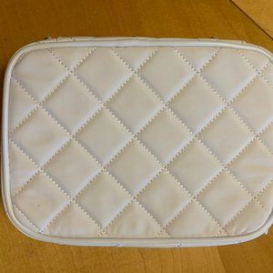 Trish McEvoy Large White Quilted Make-up Organizer